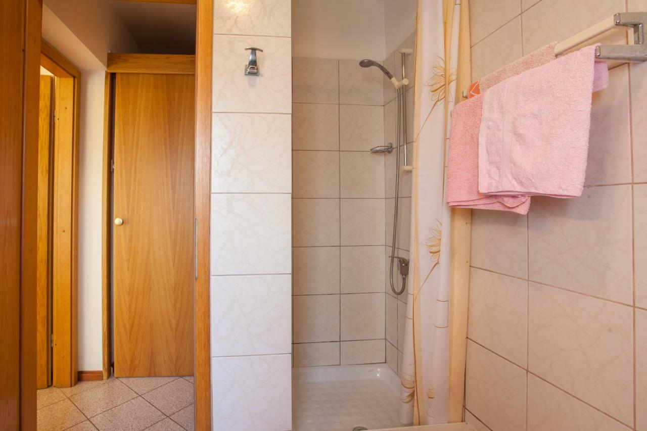 קרס Rooms Ester מראה חיצוני תמונה